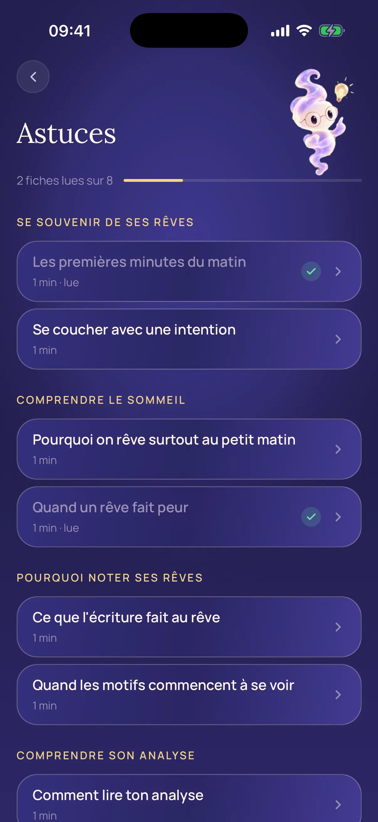 Écran Astuces de Songe AI : des fiches rangées par thème, dont « Se souvenir de ses rêves » et « Comprendre le sommeil ».